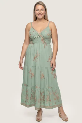 Rochie verde deschis cu bretele și broderie bej